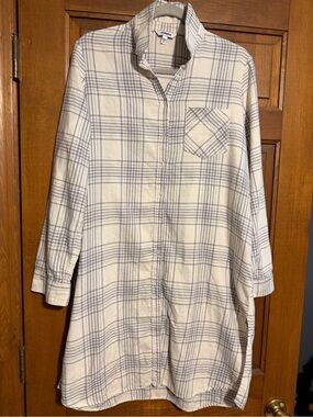 Express Ivory and Light Grey Plaid Tunic Shirt